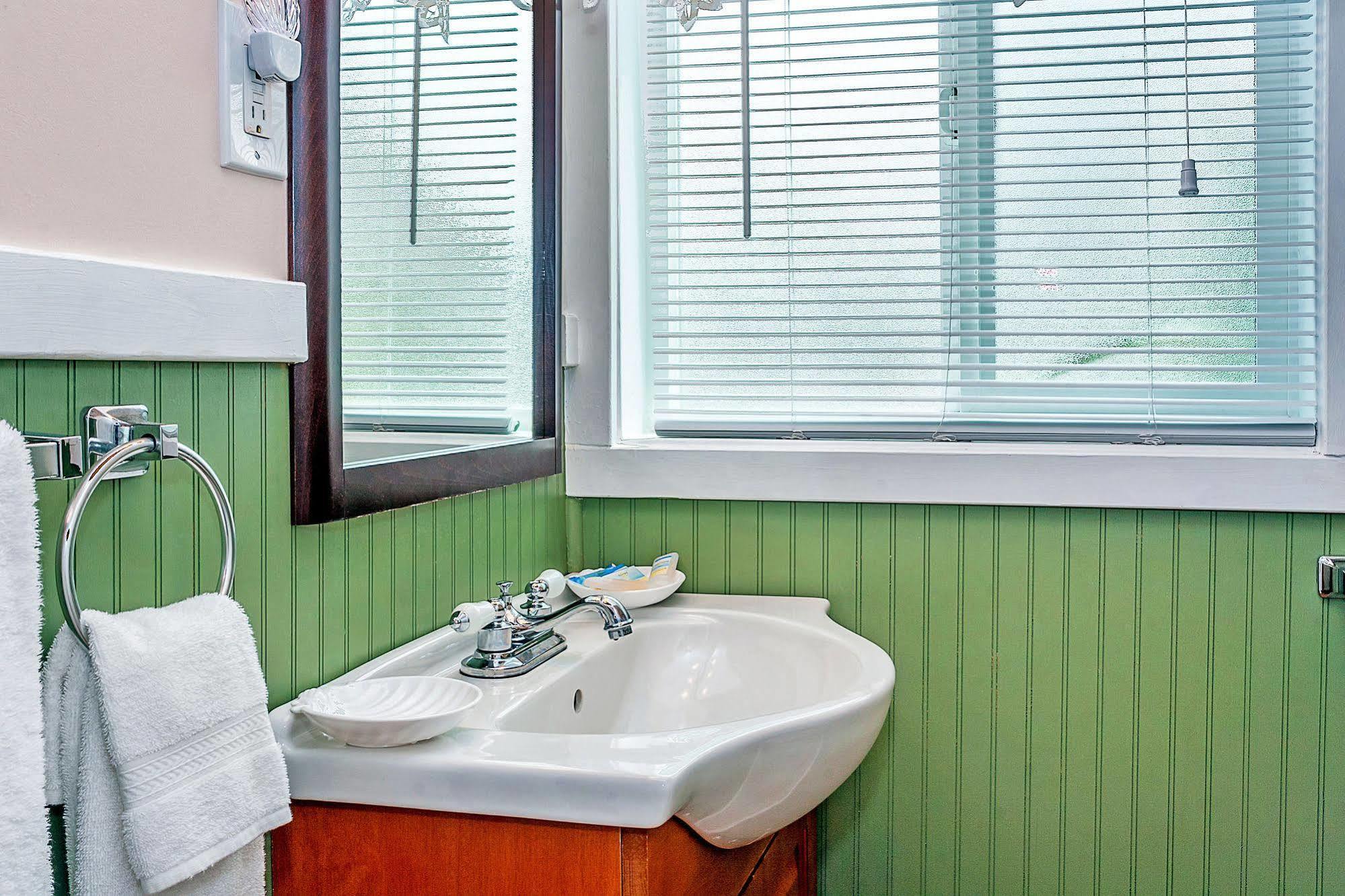 Ocean Spray Beach Resort Grayland エクステリア 写真