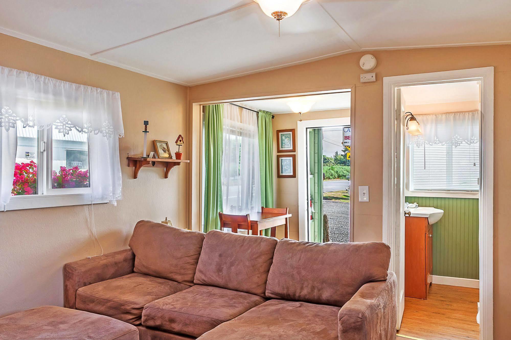 Ocean Spray Beach Resort Grayland エクステリア 写真